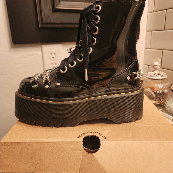 Jadon Boot Max Chain Patent Leather Platforms - Picture 4 of 6